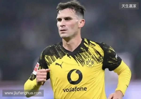 TA:布莱顿签格罗斯的转会费略低于200万欧元,有100万欧奖金